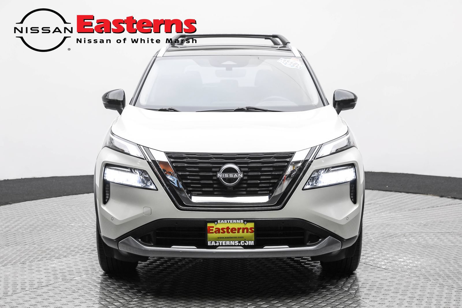 Used 2023 Nissan Rogue SL w/ SL Premium Package AWD/4WD image 2
