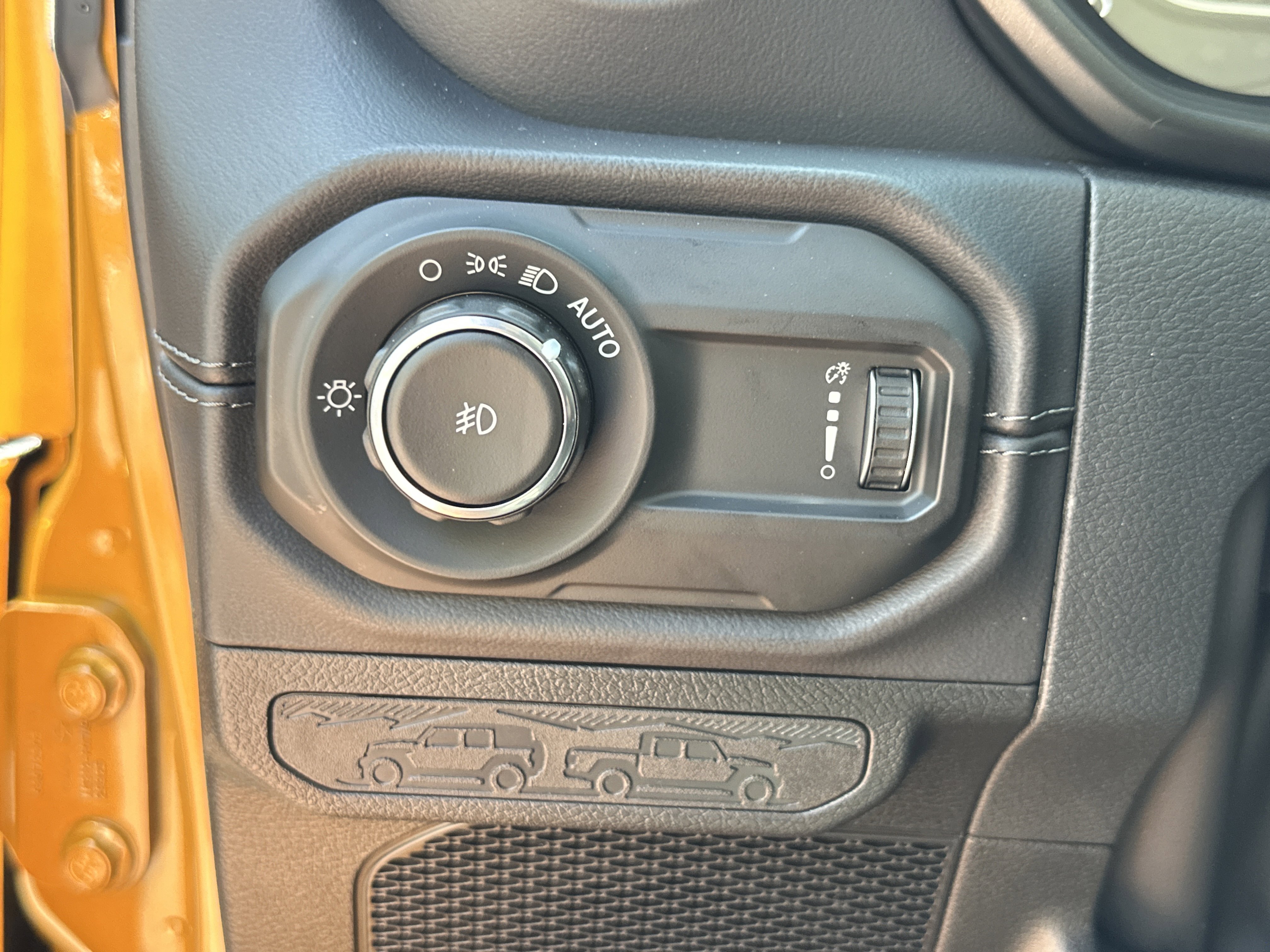 New 2026 Jeep Wrangler Unlimited Sahara AWD/4WD image 11
