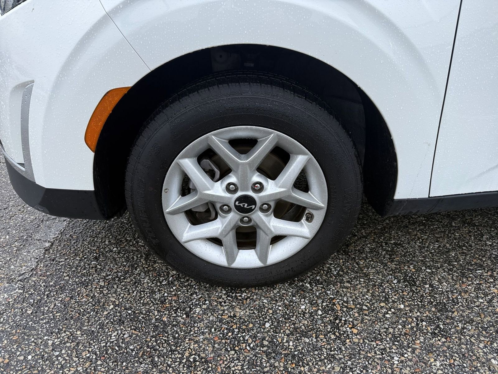 Used 2025 Kia Soul LX w/ LX Technology Package image 30