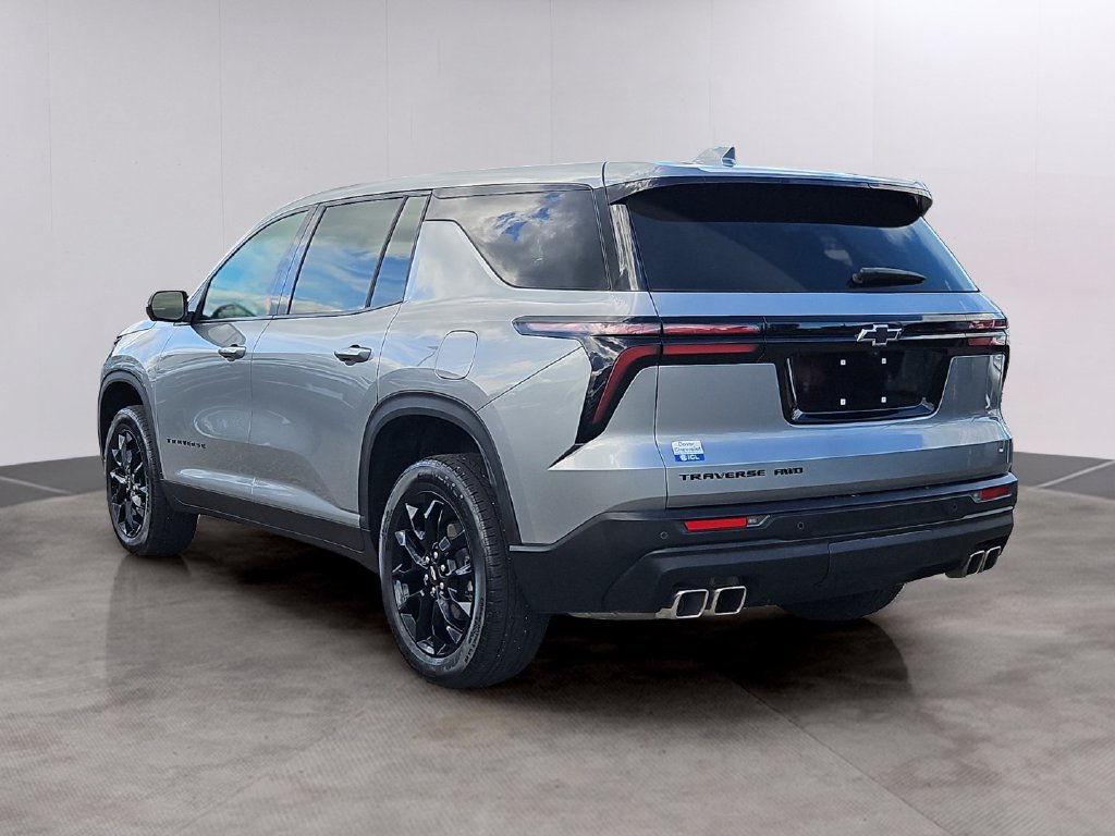 Used 2024 Chevrolet Traverse LS w/ Midnight/Sport Edition AWD/4WD image 6