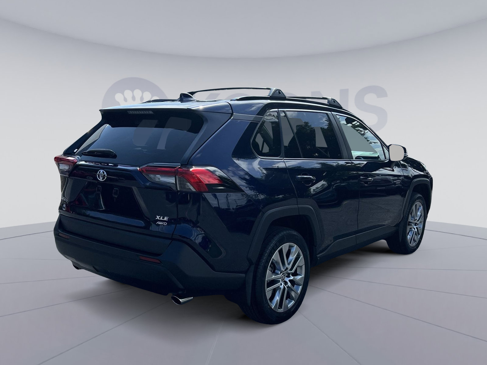 Used 2023 Toyota RAV4 XLE Premium AWD/4WD image 7