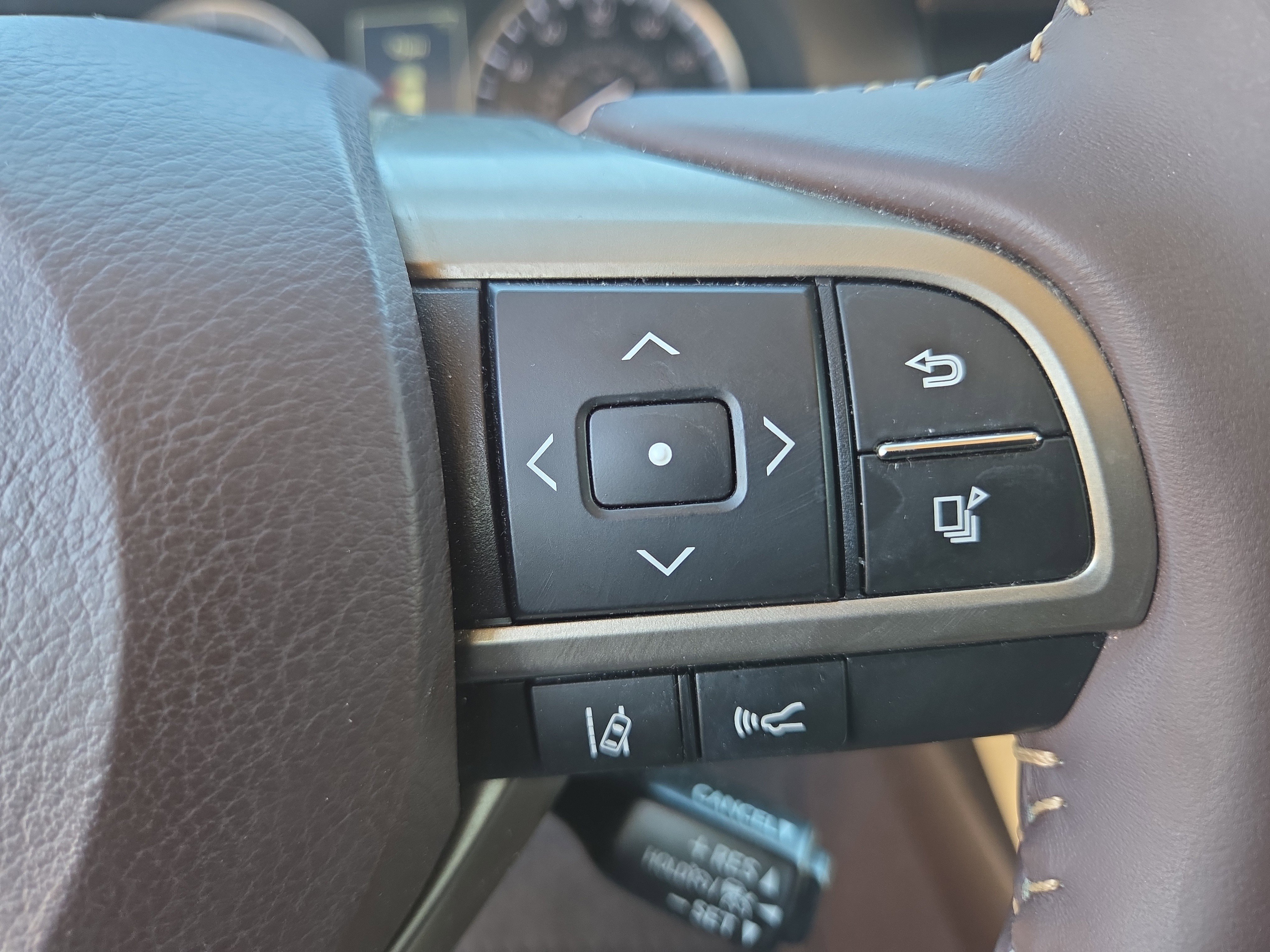 Used 2017 Lexus ES 350 w/ Luxury Package image 32