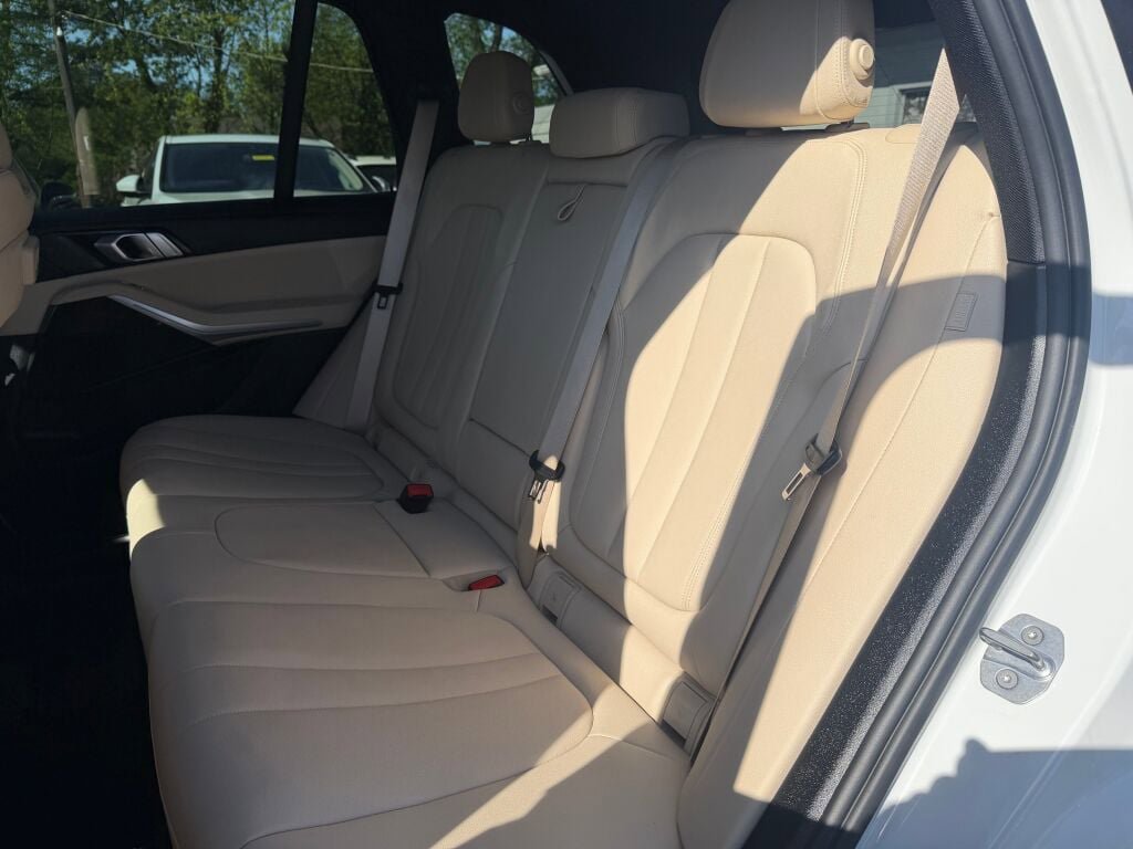 Used 2020 BMW X5 sDrive40i w/ Premium Package RWD image 24