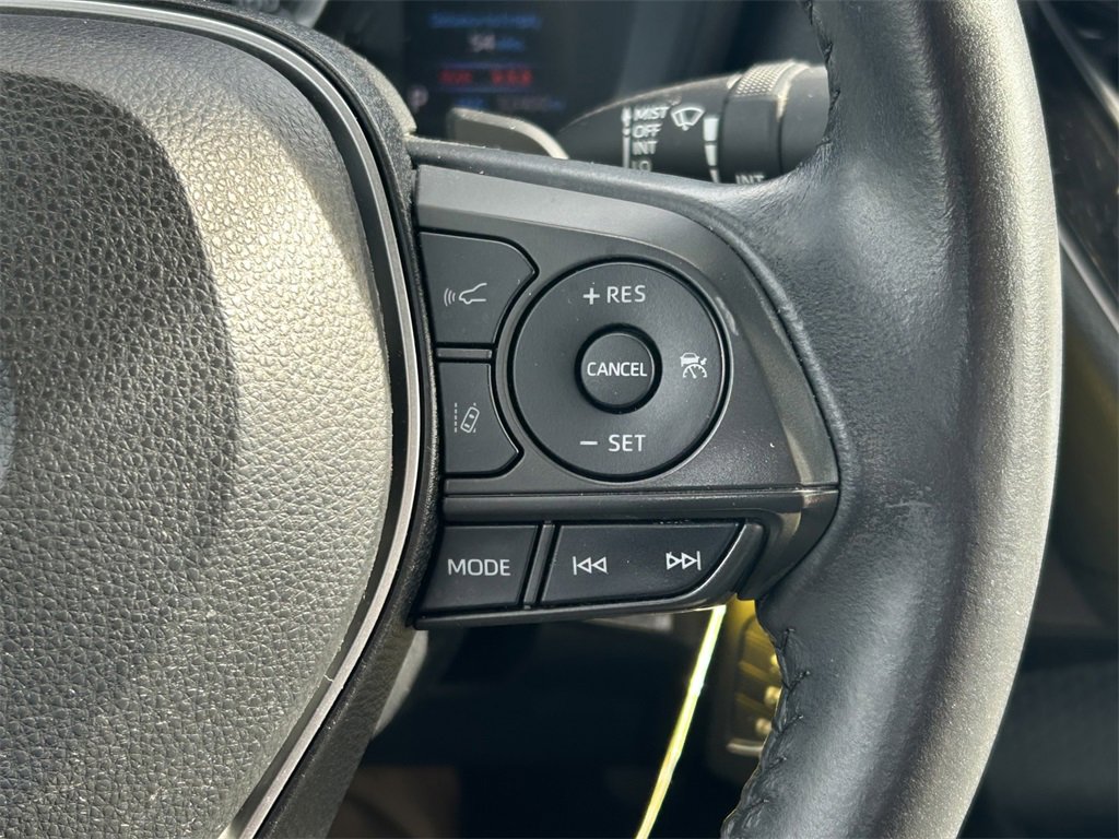 Used 2022 Toyota Corolla SE image 32