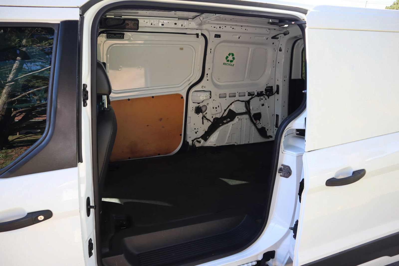 Used 2018 Ford Transit Connect XL FWD image 10