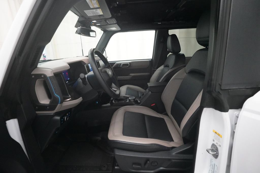 Used 2023 Ford Bronco Wildtrak AWD/4WD image 7