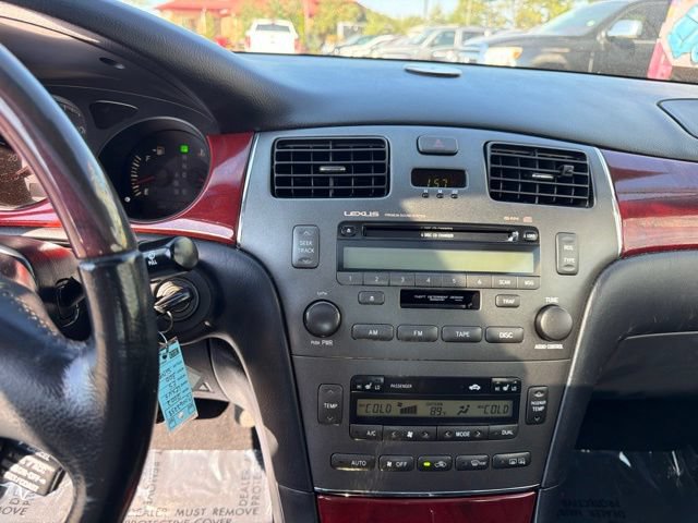 Used 2002 Lexus ES 330 w/ Premium Pkg FWD image 11