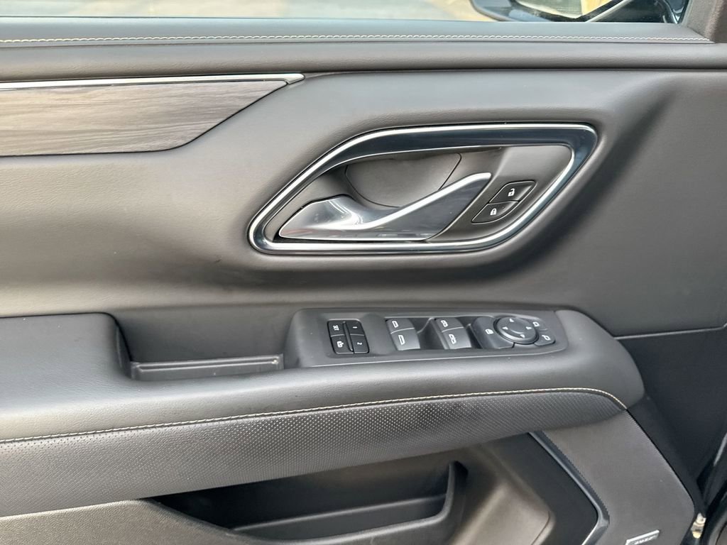 Used 2024 GMC Yukon SLT image 15