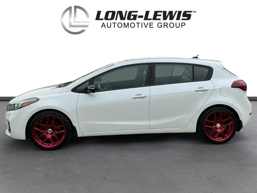 Used 2018 Kia Forte SX image 2