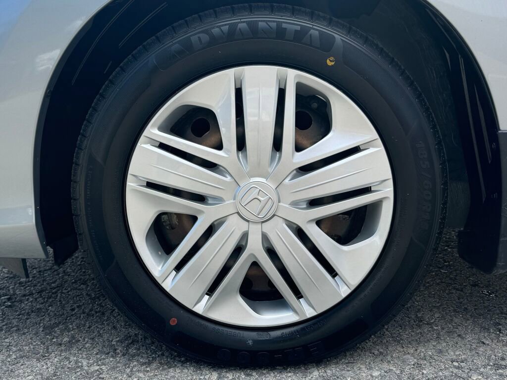 Used 2019 Honda Fit LX image 9