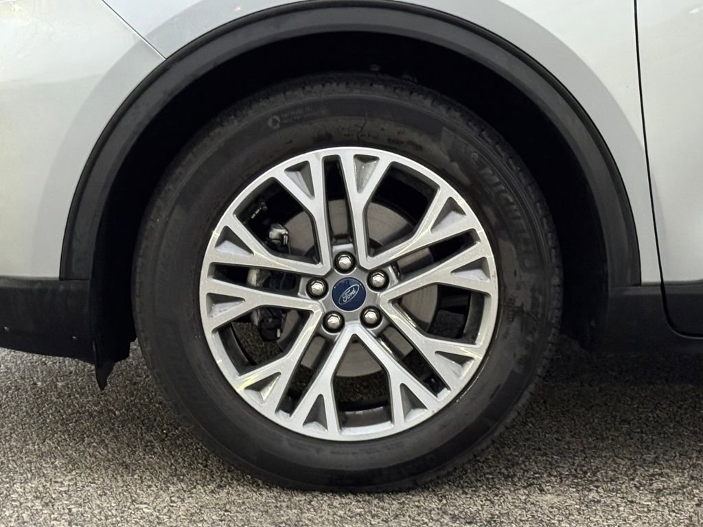 Used 2022 Ford Escape SEL image 14