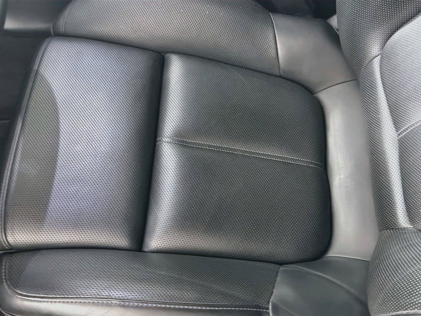 Certified 2021 Porsche Macan AWD/4WD image 32