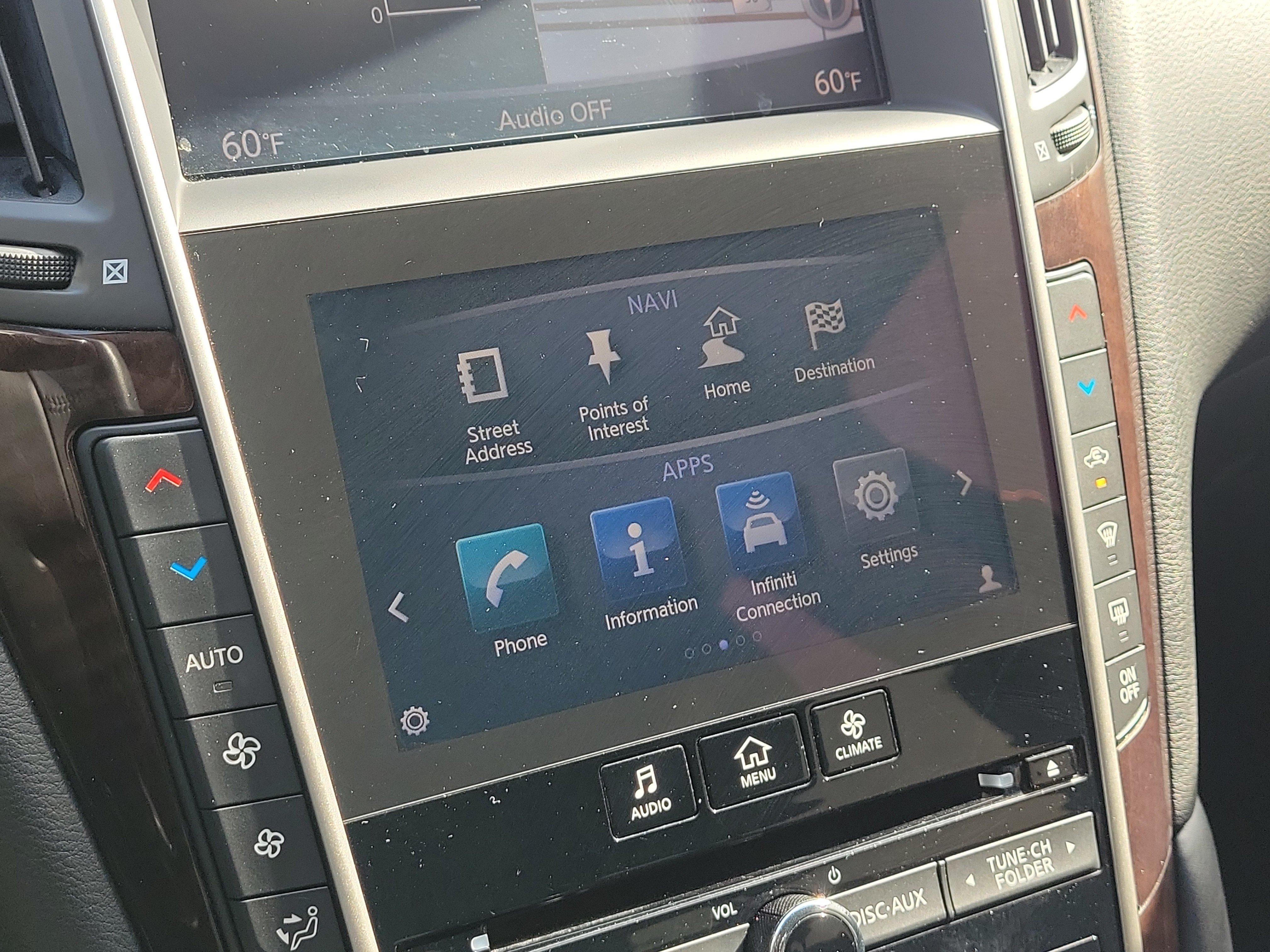 Used 2015 INFINITI Q50 Premium w/ Deluxe Touring Package RWD image 29