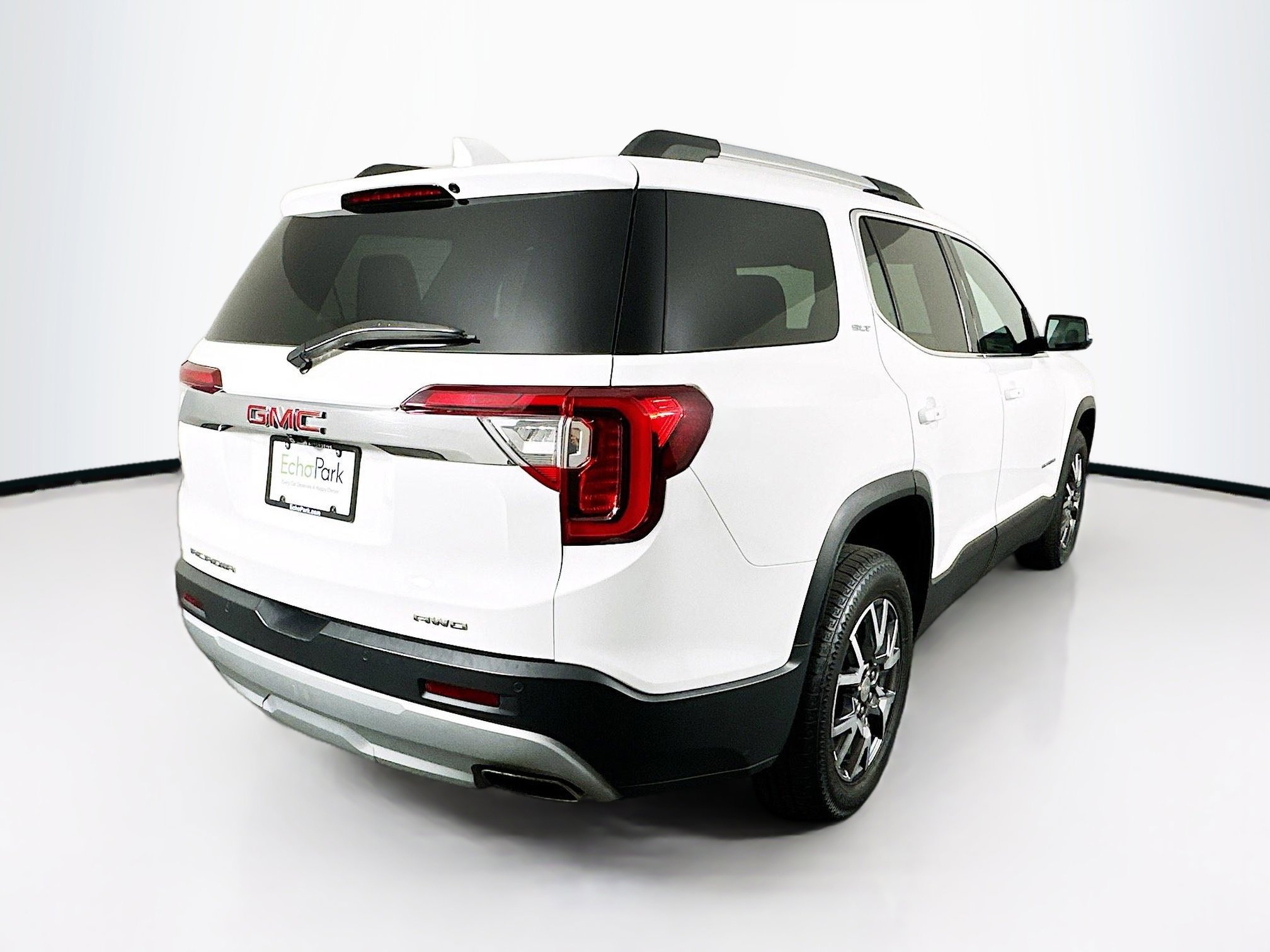 Used 2023 GMC Acadia SLT image 9