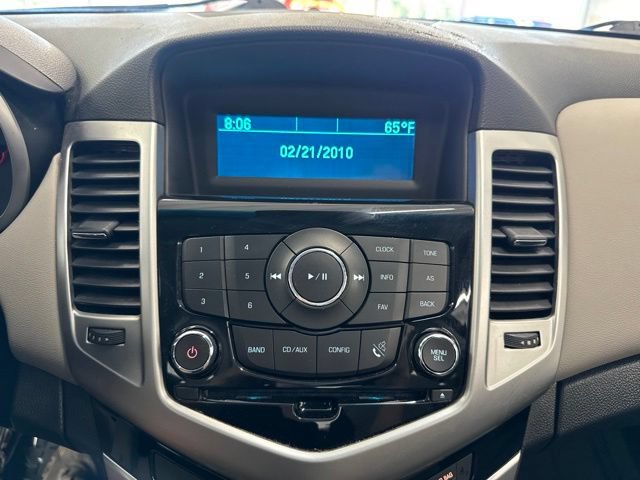Used 2015 Chevrolet Cruze LS FWD image 33