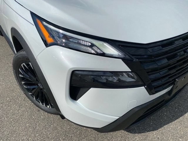 New 2026 Nissan Rogue Dark Armor AWD/4WD image 12