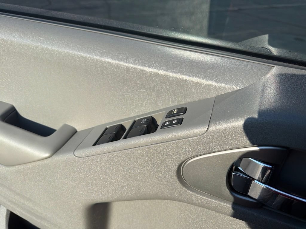 Used 2019 Nissan Frontier SV AWD/4WD image 17