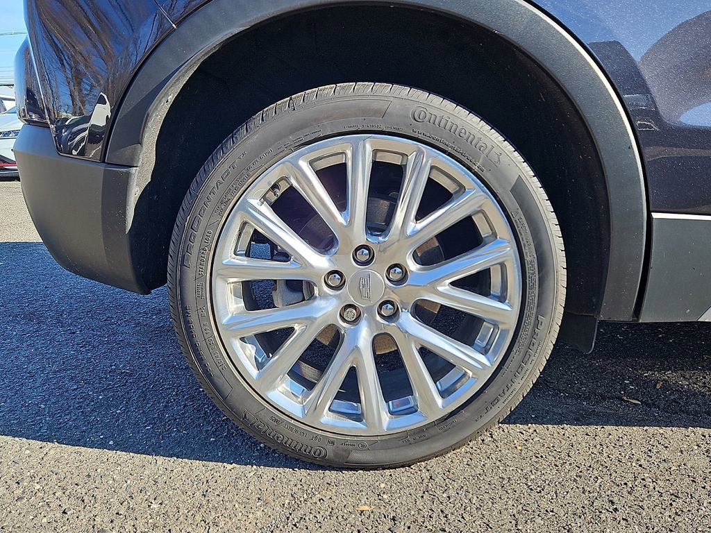 Used 2023 Cadillac XT4 Premium Luxury w/ Cold Weather Package image 9