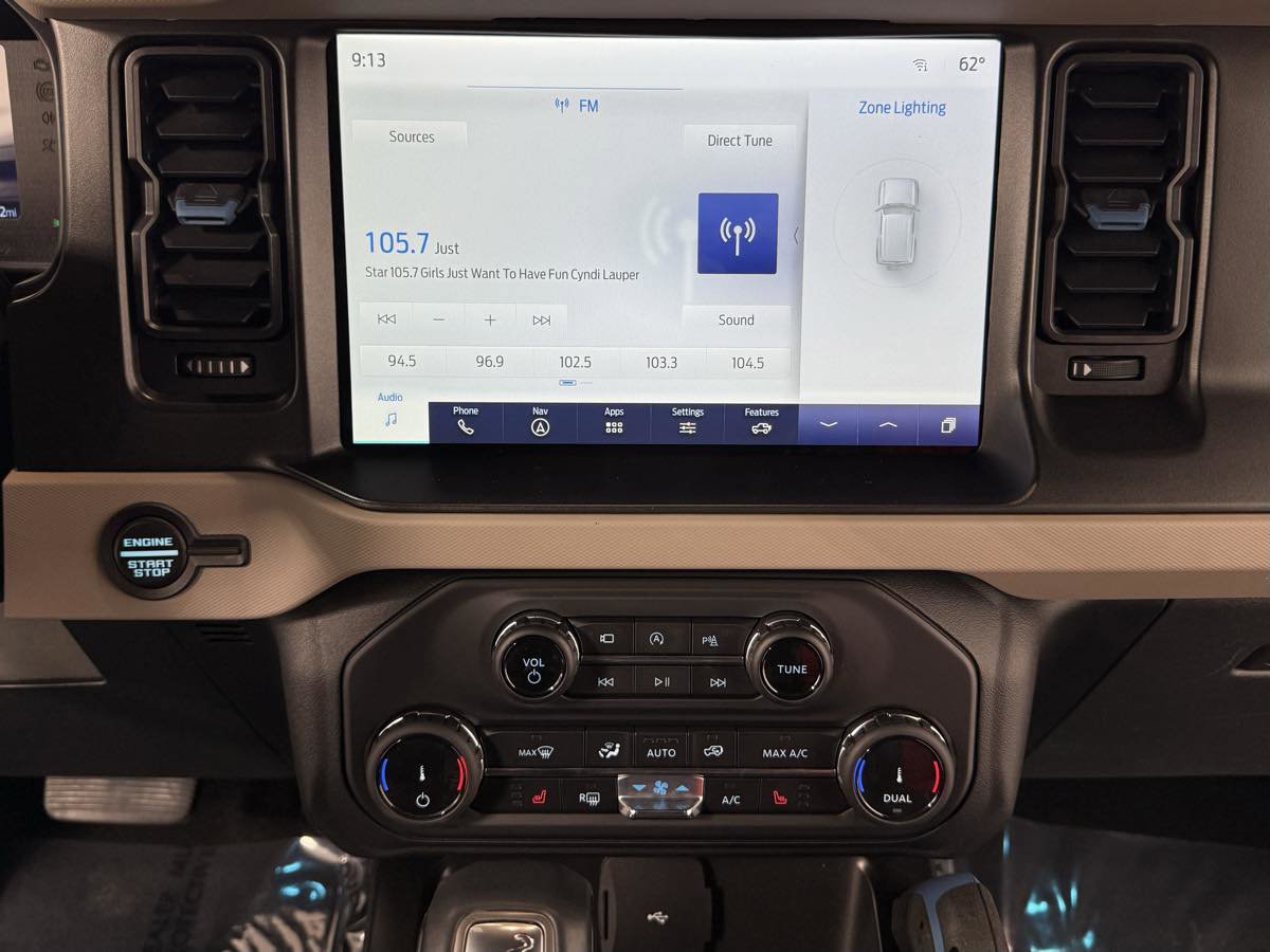 Used 2022 Ford Bronco Wildtrak image 24