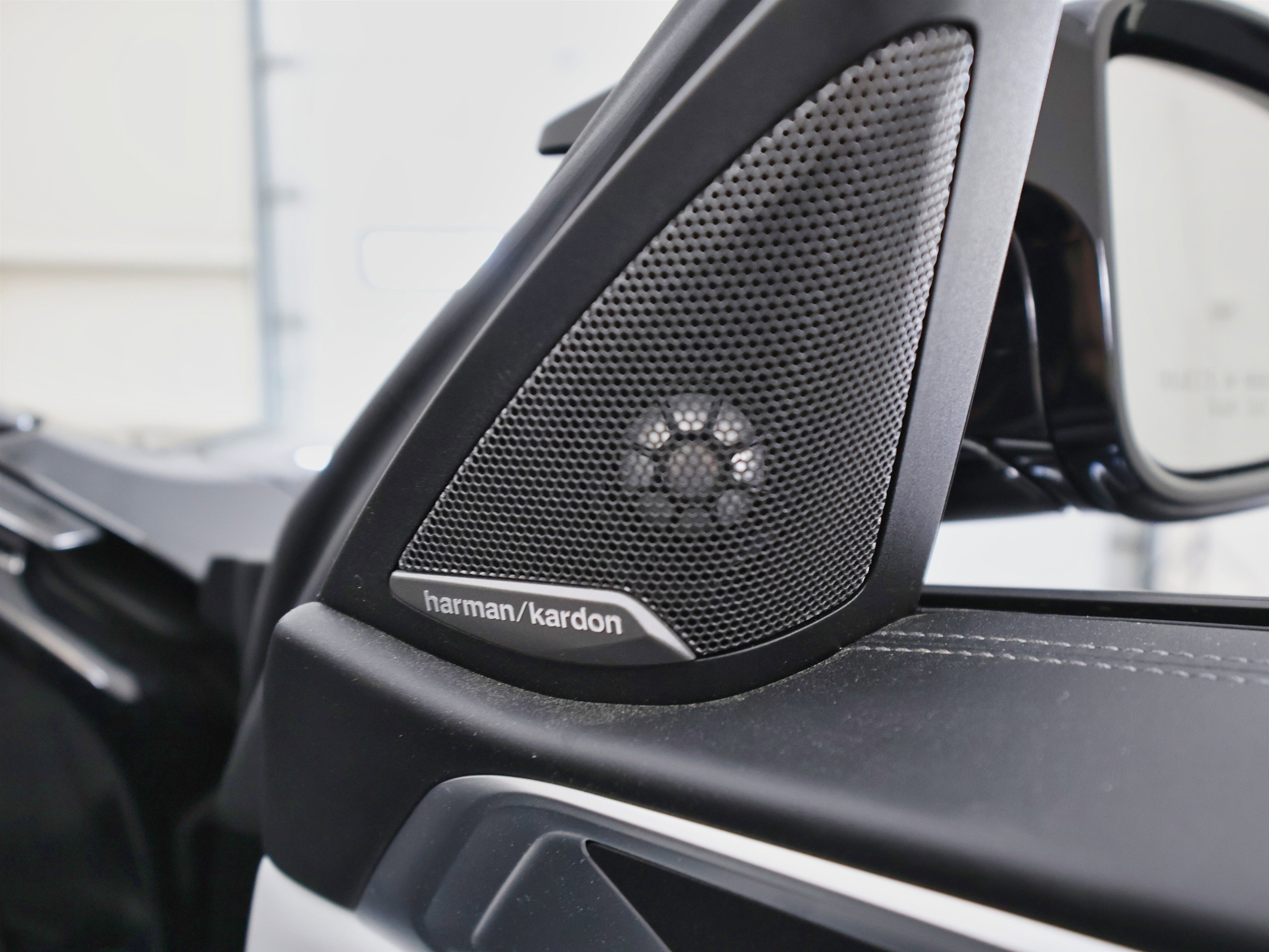 Used 2022 BMW M4 xDrive Competition image 49