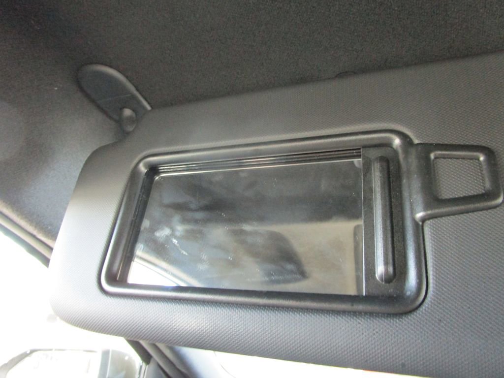 Used 2025 Hyundai Elantra Limited image 43