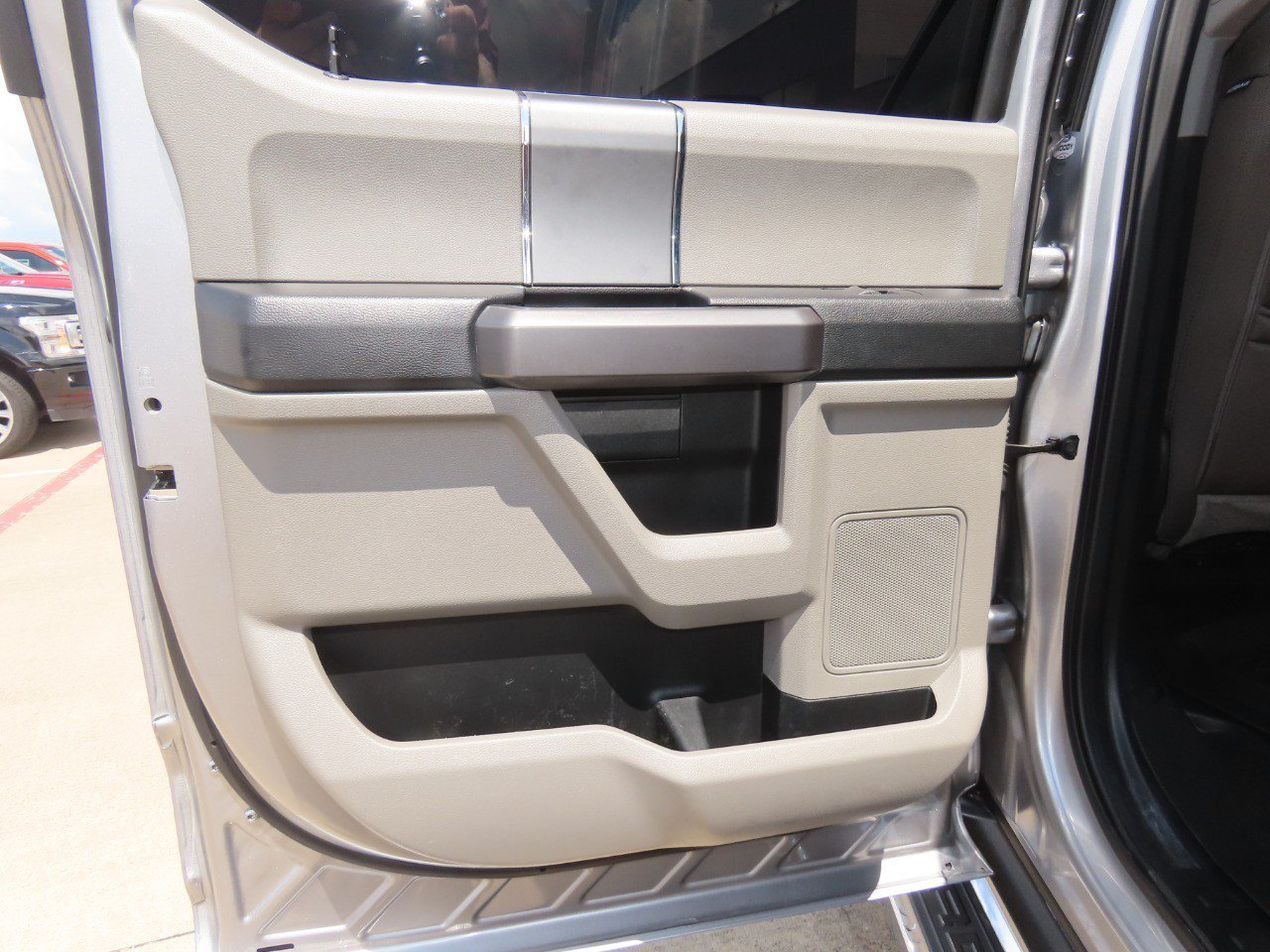 Used 2021 Ford F250 XLT w/ XLT Premium Package AWD/4WD image 19