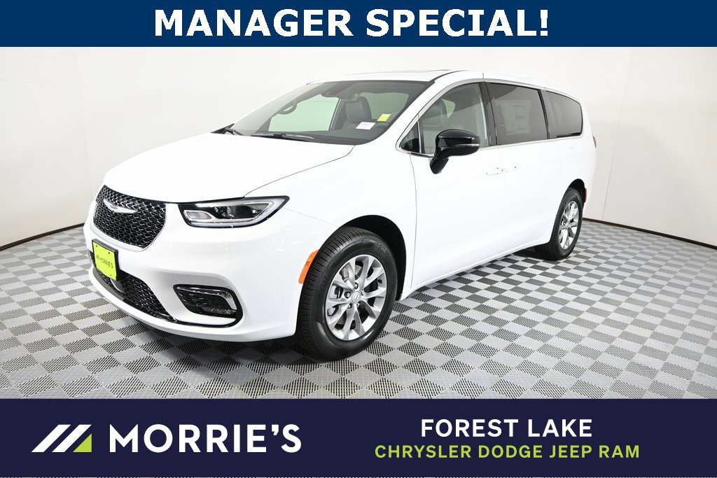 New 2026 Chrysler Pacifica Select image 1