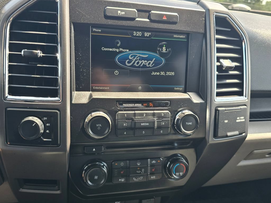 Used 2015 Ford F150 XLT w/ Equipment Group 302A Luxury AWD/4WD image 23