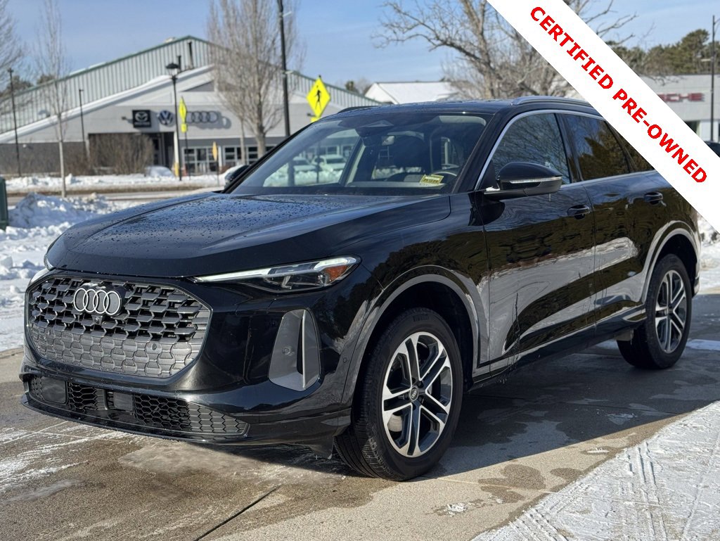 Used 2025 Audi Q5 Premium Plus w/ Premium Plus image 3