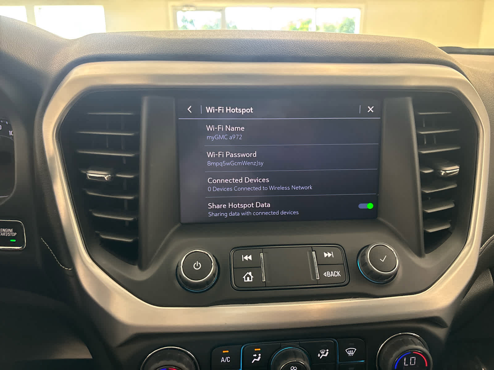 Used 2023 GMC Acadia SLE w/ Driver Convenience Package image 41