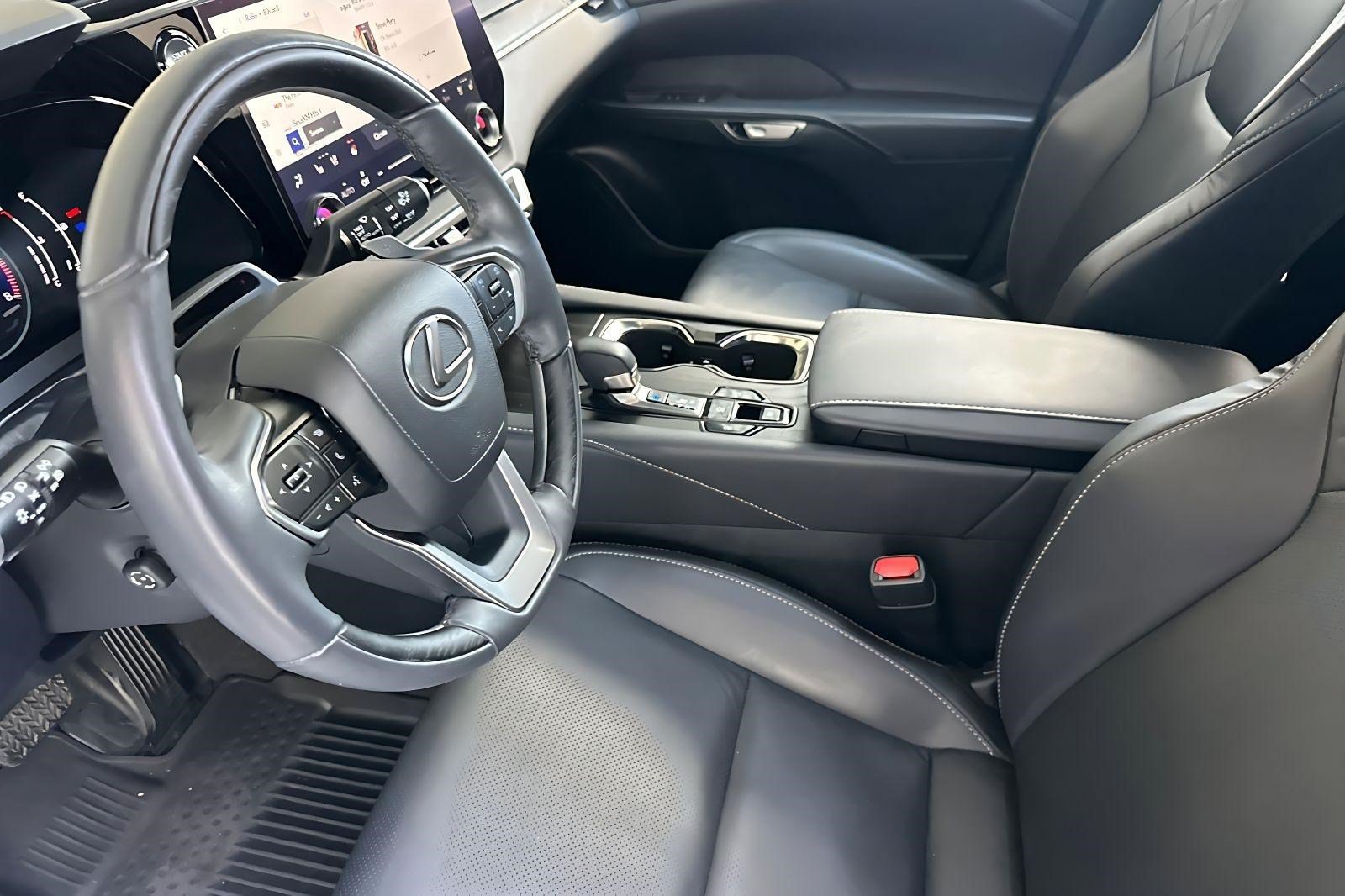 Certified 2023 Lexus RX 350 Premium w/ Accessory Package FWD image 23