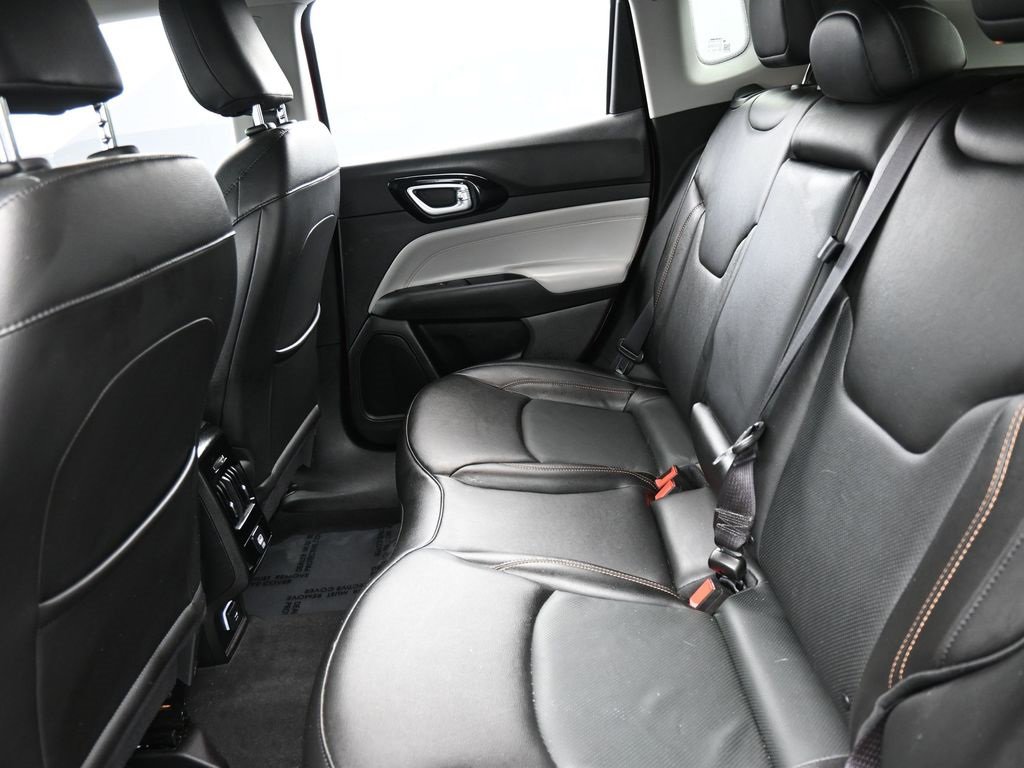 Certified 2022 Jeep Compass Limited image 13