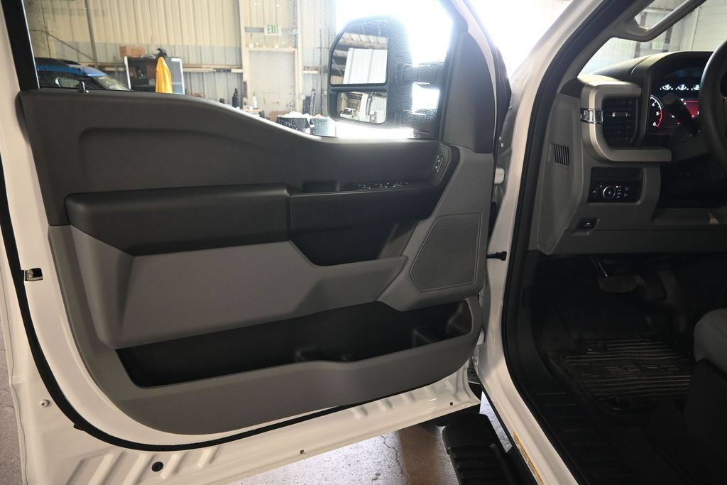 New 2026 Ford F450 XL w/ XL Chrome Package RWD image 14