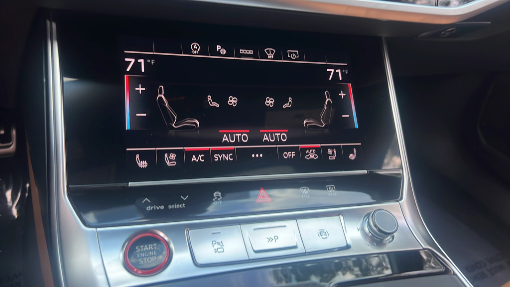 Used 2025 Audi RS 6 performance AWD/4WD image 24