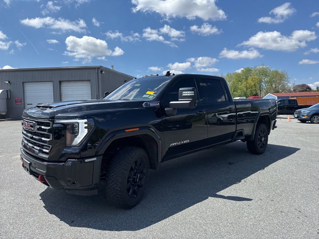 Used 2025 GMC Sierra 3500 AT4 AWD/4WD image 3