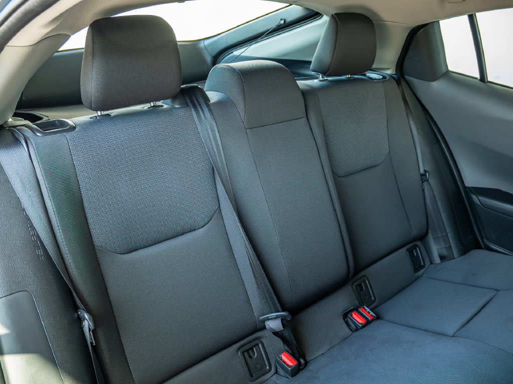 Used 2025 Toyota Prius LE AWD/4WD image 15