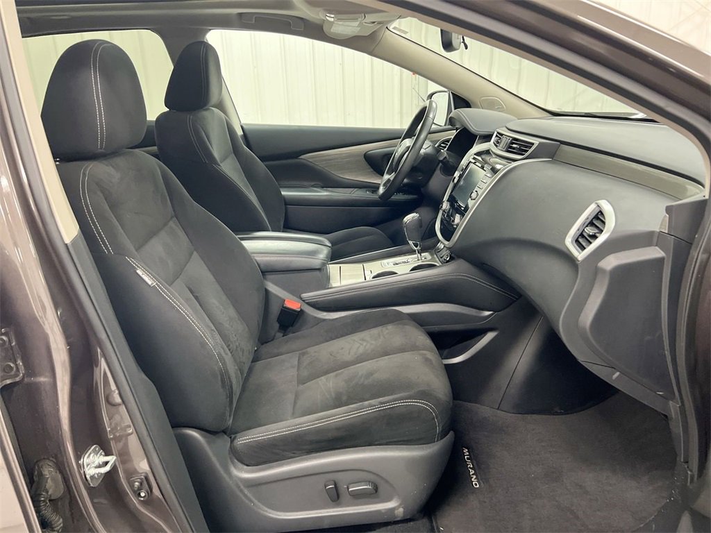 Used 2017 Nissan Murano SV w/ Premium Plus Package image 23