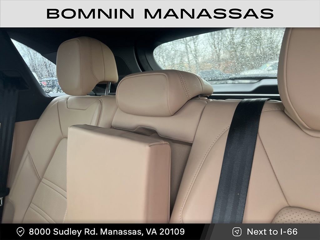 Used 2021 Porsche Cayenne image 5