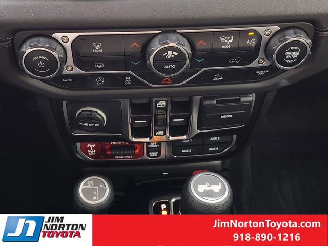 Used 2024 Jeep Wrangler Rubicon image 20