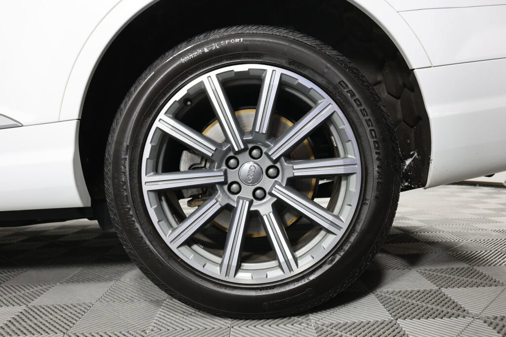 Used 2018 Audi Q7 3.0T Prestige w/ Prestige Package image 8