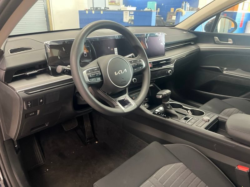 New 2026 Kia K5 LXS FWD image 18