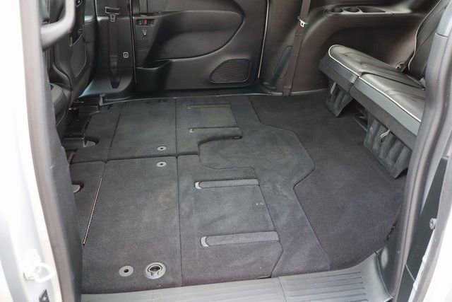 Used 2024 Chrysler Pacifica Limited w/ S Appearance Package image 49