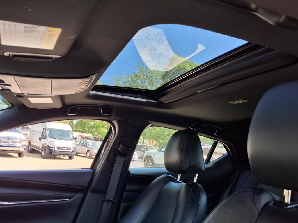 Used 2019 MAZDA MAZDA3 Hatchback w/ Premium Package image 20