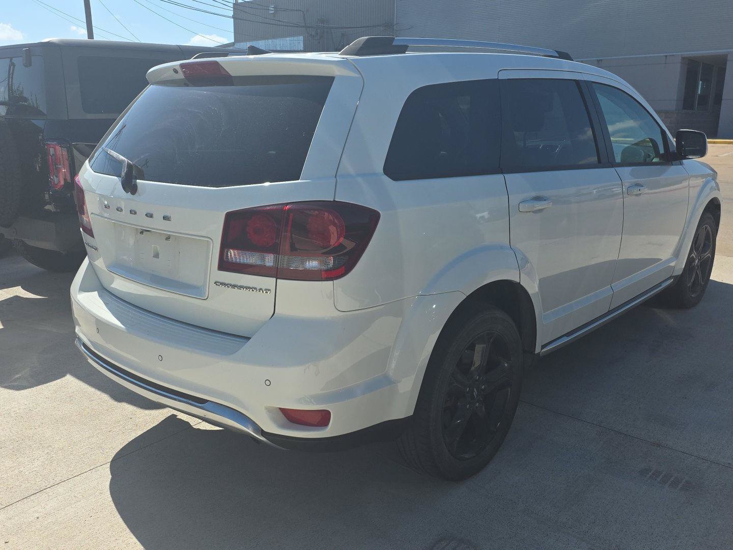 Used 2020 Dodge Journey Crossroad FWD image 8