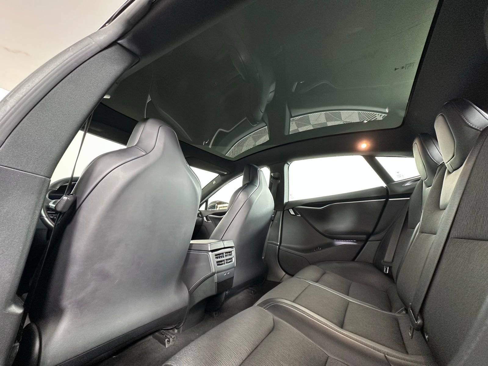 Used 2018 Tesla Model S 75D image 6