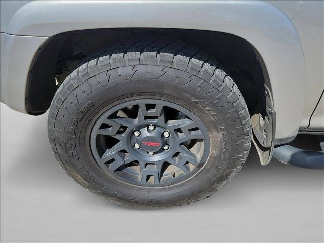Used 2023 Toyota 4Runner SR5 Premium w/ Moonroof Package RWD image 9
