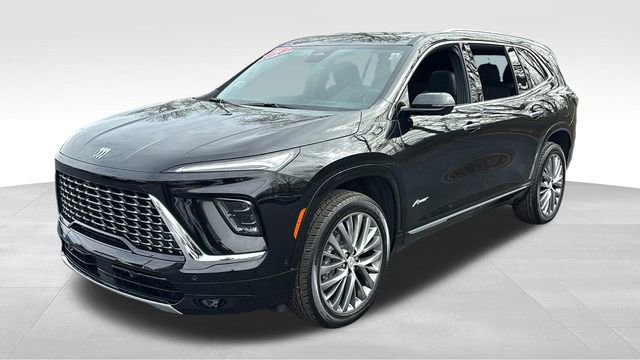 Used 2026 Buick Enclave Avenir w/ Super Cruise Package AWD/4WD image 2