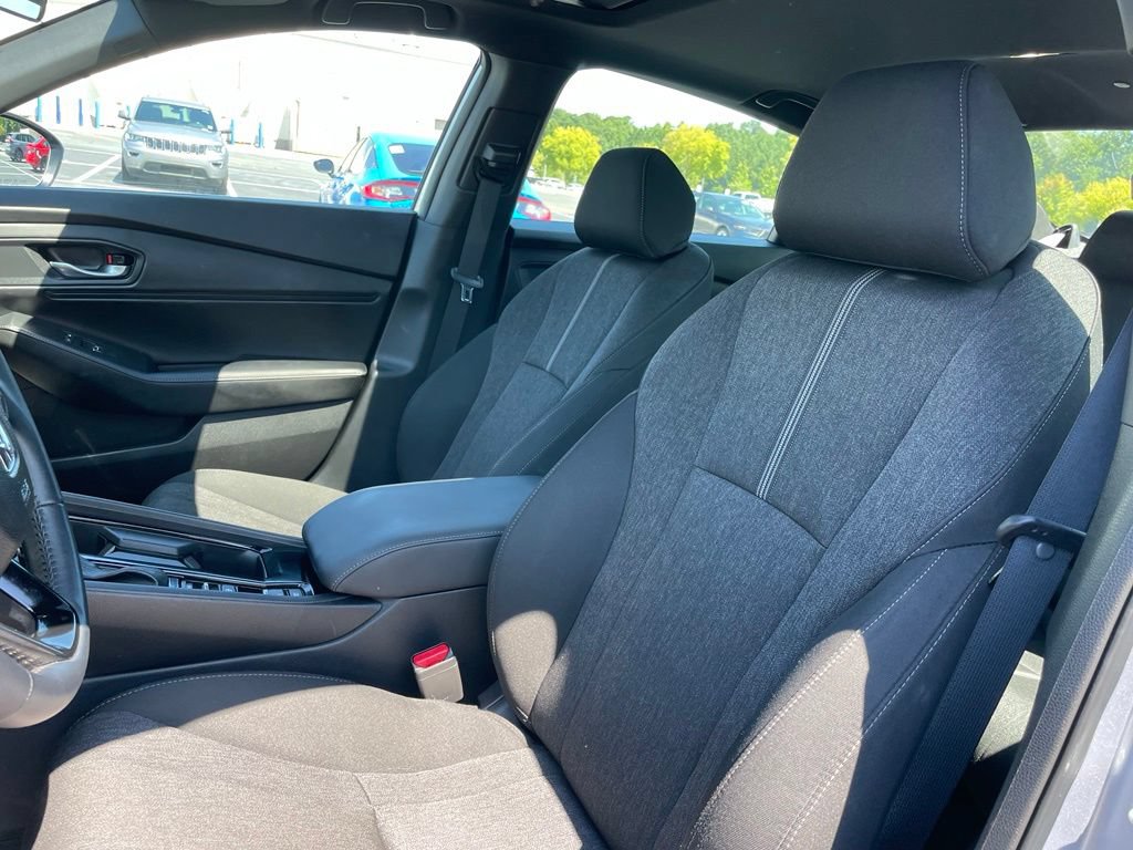 Certified 2025 Honda Accord Sport image 25