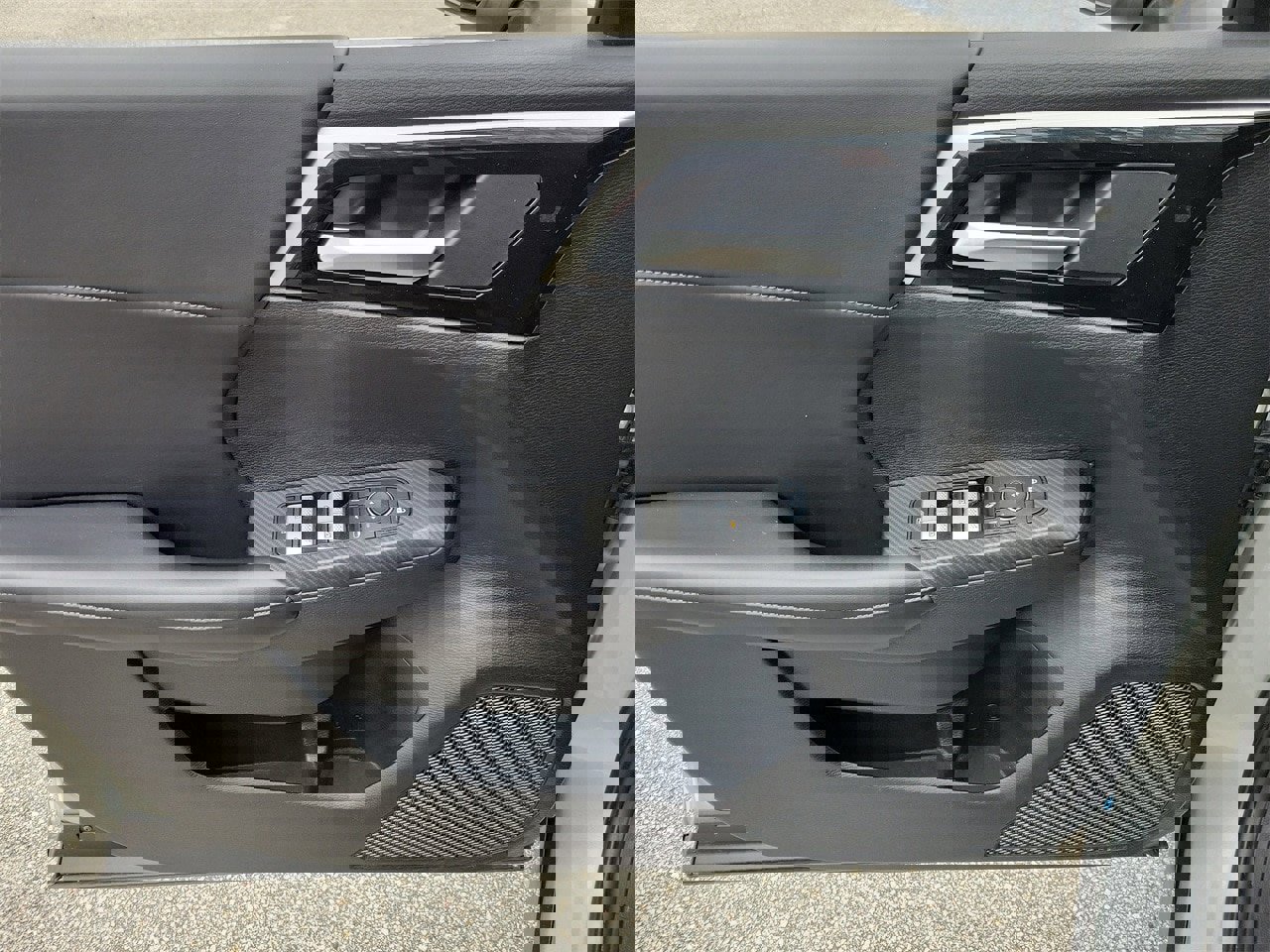 Used 2024 Mitsubishi Outlander SE image 14