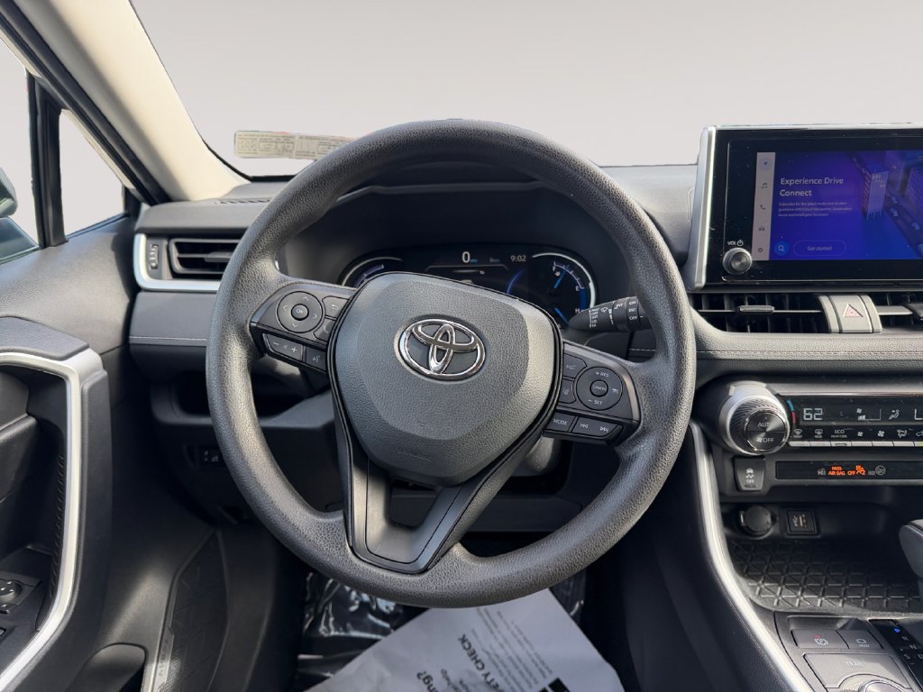 Used 2025 Toyota RAV4 XLE AWD/4WD image 12